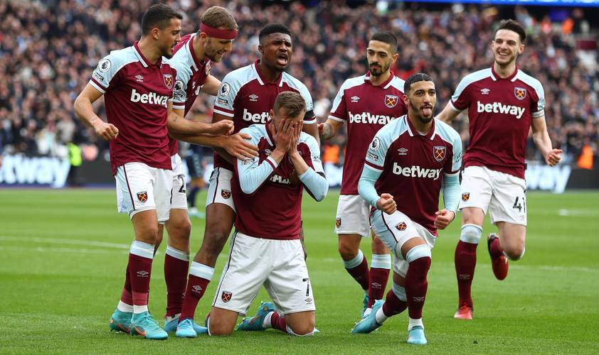 知名顾问：加拉塔萨雷签萨内是巨大成功；奥斯梅恩没解约条款