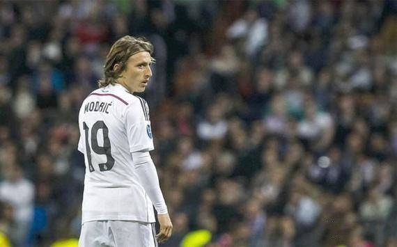 记者：埃贝尔明确表示，只有于帕离队拜仁才会签卢克巴