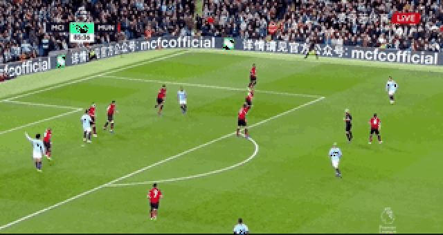 里弗斯：我们的区域联防和盯人防守都能更好，还要简化内线轮转