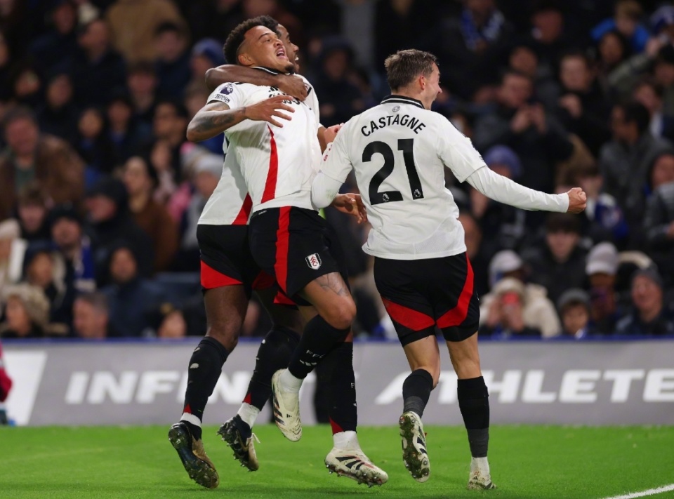 福布斯体育：勇士加入字母争夺战，可提供4首轮+追梦等筹码