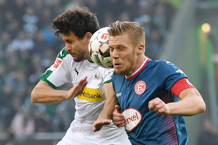 意甲前瞻比分预测：维罗纳VS亚特兰大，里尔，门兴全部拿下！（意甲前瞻与比分预测：维罗纳对阵亚特兰大，里尔、门兴有望全取三分）