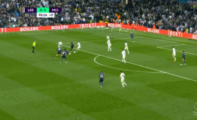 他是唯一能稳住局面的那个人