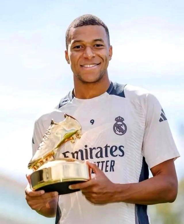 篮网爆冷胜绿军，三分雨浇灭凯尔特人反扑火焰