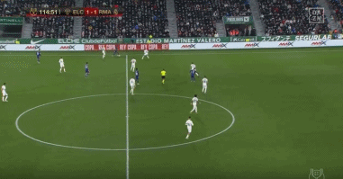 TA评红军面临问题：定位球防守成短板；球队压迫力不足