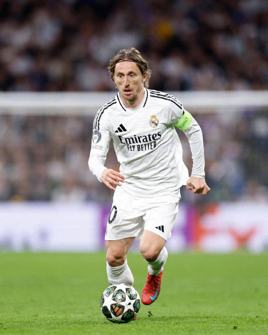 弗莱肯：曼城的阵容确实令人意外；我们配得上这三分