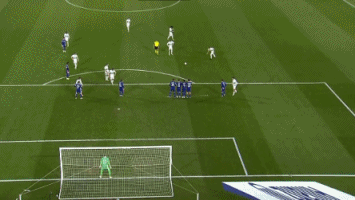 弗兰克：也许罗梅罗和范德芬该踢前锋；战旧主？比赛就是要赢